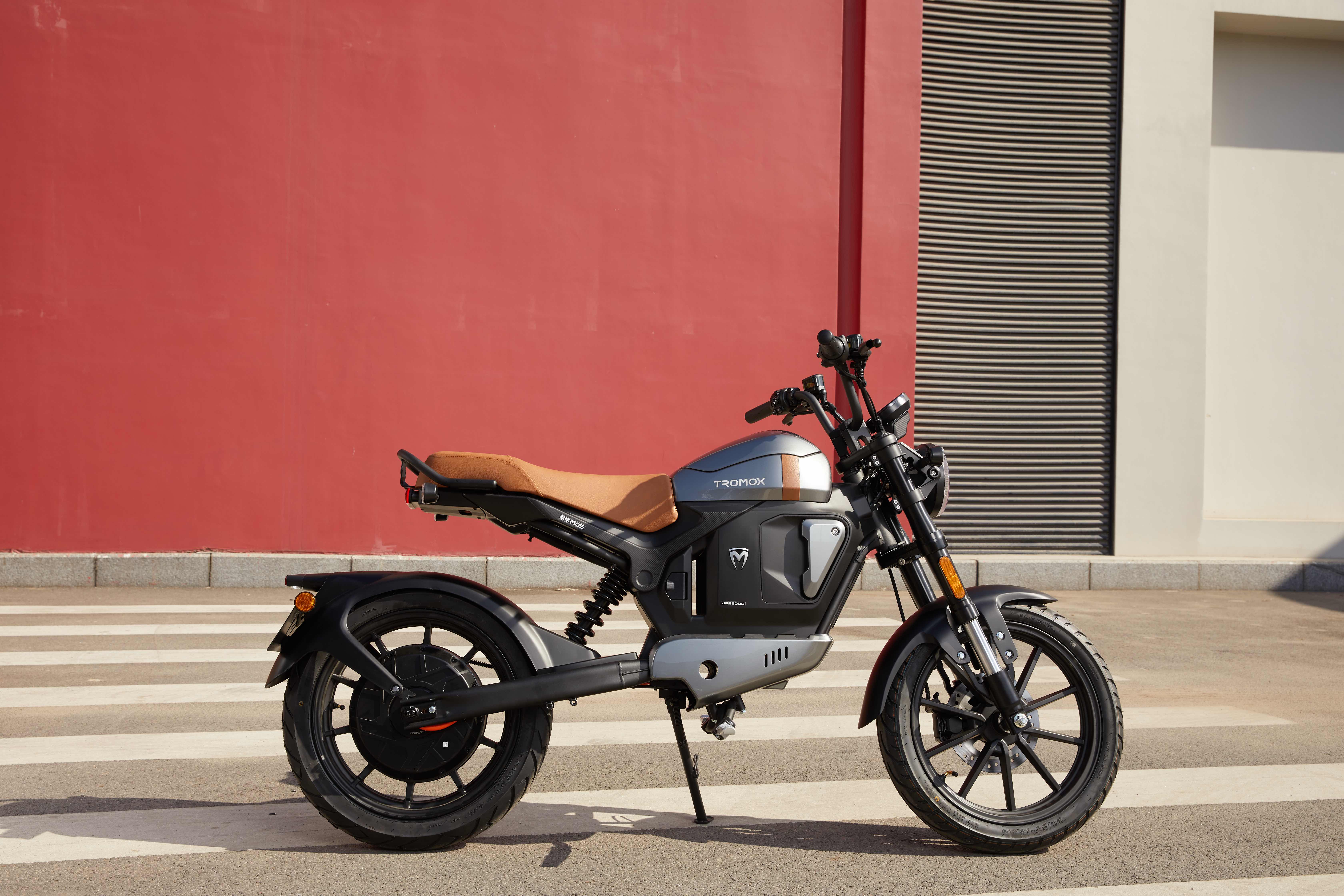 Дизайн Tromox M05